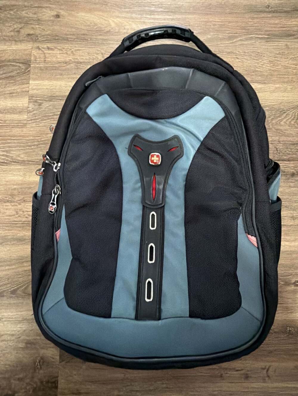 SwissGear Pegasus 17 Laptop Backpack Black Blue